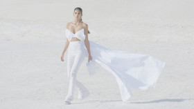 Jacquemus - Fall Winter 2022/2023: Bản giao hưởng trong sắc trắng