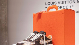 Cận cảnh đôi sneakers Louis Vuitton x Nike “Air Force 1” được thiết kế bởi Virgil Abloh