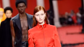 BST Ferragamo Xuân/Hè 2023: Màn chào sân đẹp mắt từ Maximilian Davis
