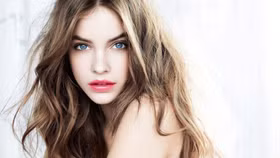 Đây là lí do tại sao để tóc khô tự nhiên sau khi gội đầu không phải là một ý kiến hay