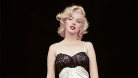 Marilyn Monroe và những bí quyết cho một thân hình “đồng hồ cát"