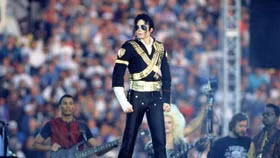 Những ảnh hưởng của Michael Jackson đến thời trang ngày nay ra sao?