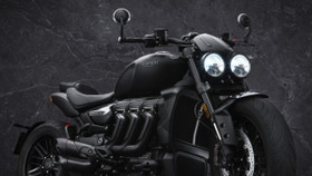 “Siêu xe” Triumph Rocket 3 R Black 2021 bản giới hạn sắp về Việt Nam