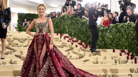 Những bộ cánh ấn tượng nhất lịch sử Met Gala