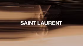 Saint Laurent - Women's Winter 22: Sự quyến rũ, bay bỏng thập niên 90