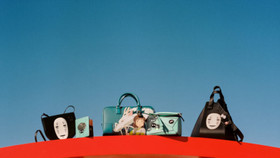 BST LOEWE x Spirited Away: Mang anime Nhật Bản đến gần với thời trang