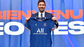 Mẫu áo thi đấu của Lionel Messi tại PSG “cháy hàng” chỉ sau 30 phút