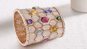 9 mẫu đồng hồ nữ sang trọng nhất tại Watches & Wonders 2021