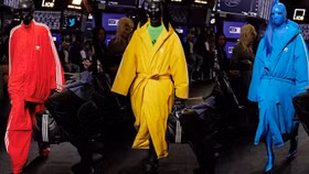 Balenciaga x Adidas: Cái bắt tay tạo ra doanh thu siêu khủng