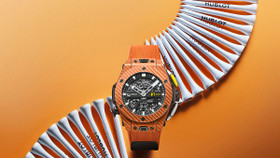 Big Bang Unico Golf Orange Carbon: Tinh thần luôn cầu tiến của Hublot