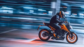 Giá bán KTM 200 Duke 2021 dự kiến 100 triệu đồng tại thị trường Việt Nam
