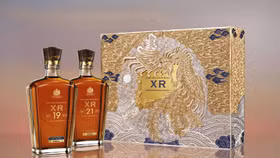 BST Đậu bạc giới hạn X John Walker& Sons XR: Tinh hoa của ngành chế tác kim hoàn Việt Nam
