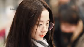 Là người thuộc Gen Y nhưng Jisoo lại có cả tá bí mật giống Gen Z