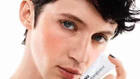 YSL Beauty xướng danh Troye Sivan trong vai trò đại sứ thương hiệu tại Hoa Kỳ