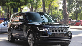 Mẫu SUV Range Rover Autobiography LWB 2019 hàng hiếm tại Việt Nam có gì đặc biệt?