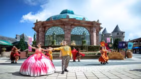 Tết đến Bà Nà Hills xem "Show xe" cổ độc nhất vô nhị