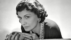 Coco Chanel - Từ cô bé mồ côi mẹ đến huyền thoại thời trang thế giới