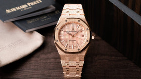 Audemars Piguet và loạt đồng hồ thể thao cho phái nữ đương đại