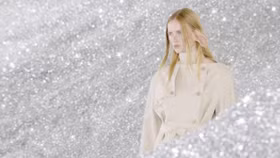 BST Burberry Xuân- Hè 2022: Animal Instinct sự tự do trong trí tưởng tượng