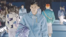 Dior Homme - Spring Summer 2023: Tổ chức tại bãi biển Venice