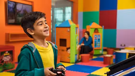 Phòng chờ của hãng hàng không Emirates dành riêng cho hành khách nhí