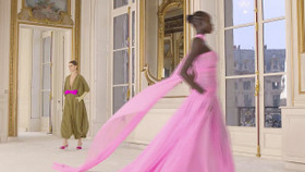 Valentino - Haute Couture Spring Summer 2022: Kỹ thuật may đo đẳng cấp