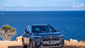 Toyota Corolla Cross 2023 ra mắt tại Việt Nam: bổ sung tính năng, trang bị an toàn