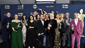 Thời trang thảm đỏ các sao Hollywood tại Lễ trao giải SAG Awards 2022