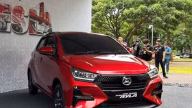 Daihatsu Ayla 2023 chính thức ra mắt, chung khung gầm với Toyota Wigo