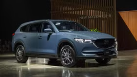 Mazda CX-8 2022 được bổ sung thêm 2 màu đặc biệt