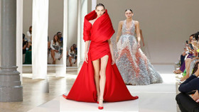 Elie Saab Haute Couture Fall/Winter 2022/23:Sự huyền bí lúc nửa đêm