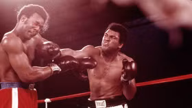 Chiếc đai WBC vô địch của Muhammad Ali được đấu giá 6,18 triệu USD