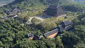 Du lịch Ninh Bình: Kỉ niệm lễ chùa Bái Đính đáng nhớ