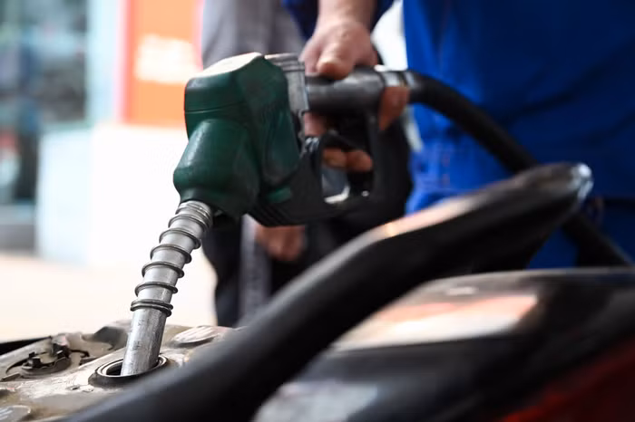 Giá xăng dầu đồng loạt giảm