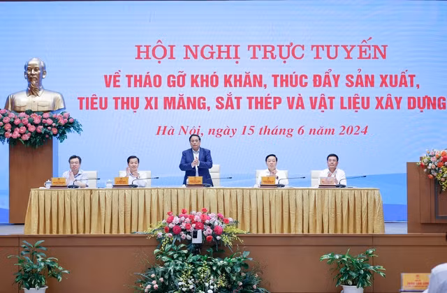Hội nghị trực tuyến về tháo gỡ khó khăn, thúc đẩy sản xuất, tiêu thụ xi măng, sắt thép và vật liệu xây dựng
