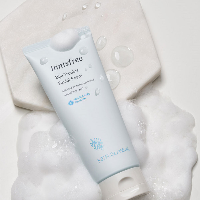 Sữa rửa mặt Innisfree Bija Trouble Facial Foam - tuýp 150g