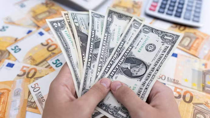 Tỷ giá USD hôm nay ngày 7/5: USD chợ đen tiếp đà giảm, ngân hàng giữ nhịp ổn định