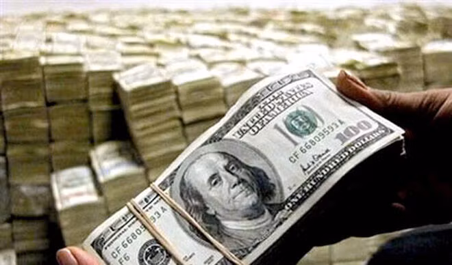 Tỷ giá USD/VND hôm nay ngày 17/6: Giá bán USD tại ngân hàng đồng loạt chạm trần