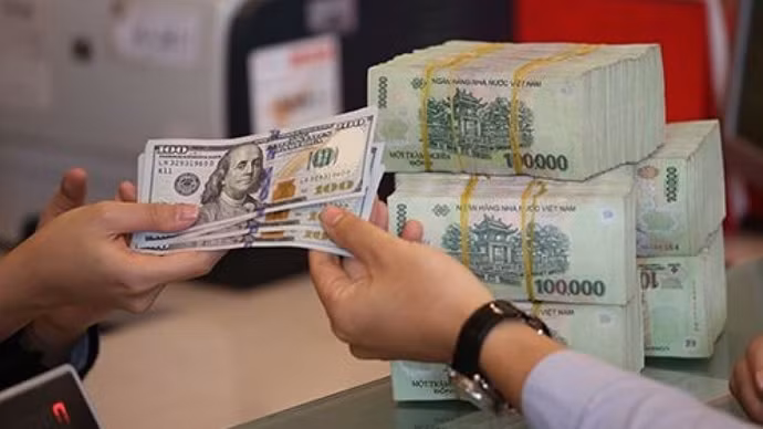 Huy động vốn hụt đà, ngân hàng thấp thỏm giữ thanh khoản