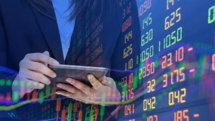 VN-Index áp sát 1.750 điểm, sóng tăng thử lửa vùng cản mạnh