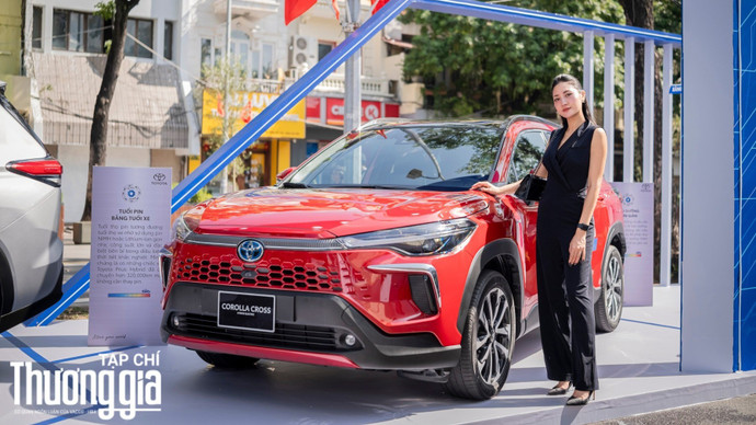 Toyota là một trong số ít những hãng xe tiên phong về xe hybrid tại Việt Nam