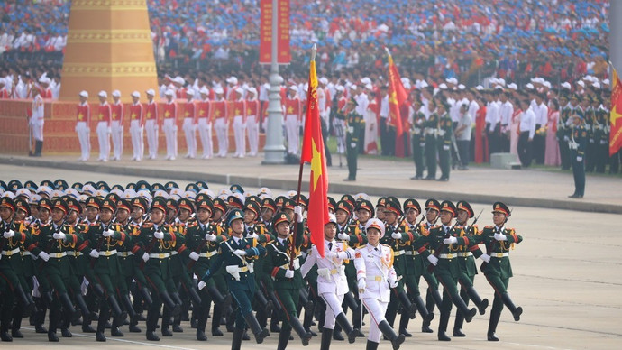 Khối diễu binh của Quân đội nhân dân Việt Nam tại A80