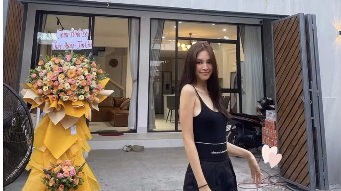 Biệt thự sang trọng hoa hậu Tiểu Vy dành tặng bố mẹ tại TP.HCM