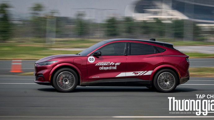 Trải nghiệm"Untame" cùng Ford Mustang Mach-e trên đường đua F1 Mỹ Đình