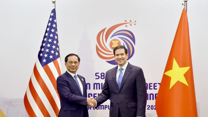 Phó Thủ tướng, Bộ trưởng Ngoại giao Bùi Thanh Sơn và Ngoại trưởng Mỹ Marco Rubio