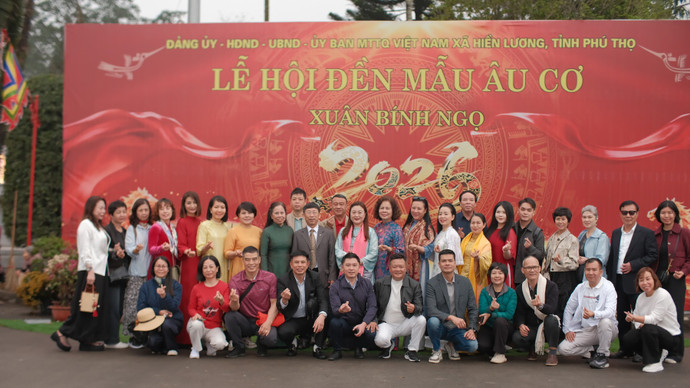 Đoàn doanh nhân VACOD - HBA hành trình về miền đất Tổ, dâng hương tưởng nhớ Tổ Mẫu Âu Cơ và các Vua Hùng