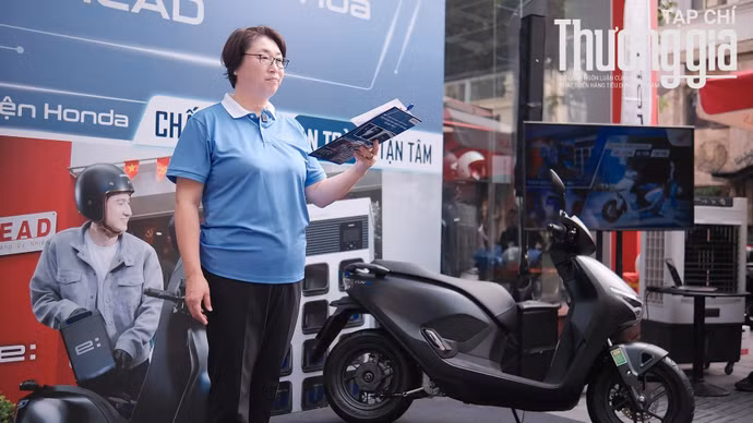 Honda Việt Nam chính thức mở bán Honda CUV e: đồng thời ra mắt hệ thống trạm đổi pin, trạm sạc pin