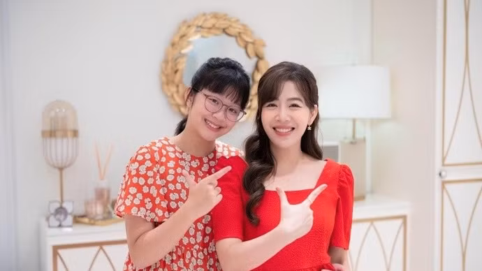 MC Diệp Chi và con gái