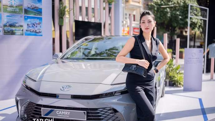Khám phá những điểm nhấn đặc biệt của Toyota Camry HEV 2026