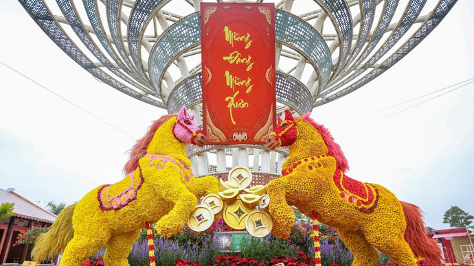 Nhìn thấy gì từ con số 14 triệu lượt khách du lịch dịp Tết Bính Ngọ?